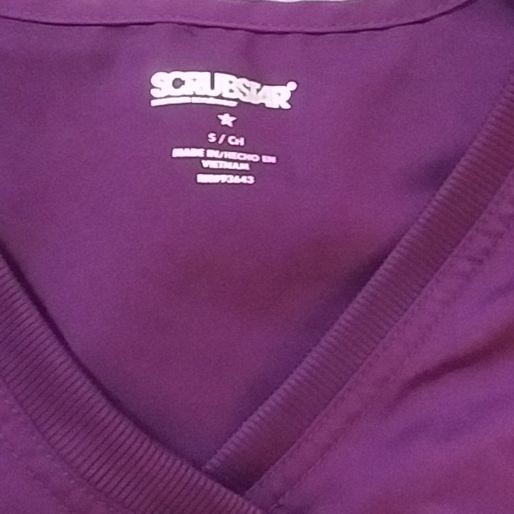 Scrub top - Picture 2 of 2